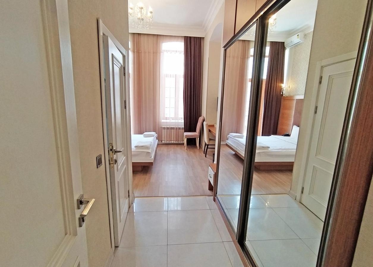 Solo Hotel On Nizami Street Baku Kültér fotó